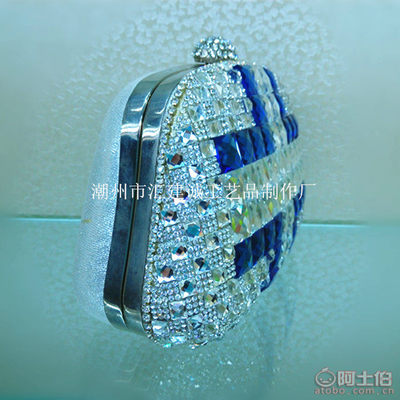 時(shí)款女士鑲鉆晚宴包手拿包錢(qián)包 潮州市匯建誠(chéng)工藝品制作廠HZ149系列產(chǎn)品