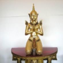 現(xiàn)代工藝品家居擺設(shè) 從廠家到消費(fèi)者的價(jià)格與批發(fā)指南